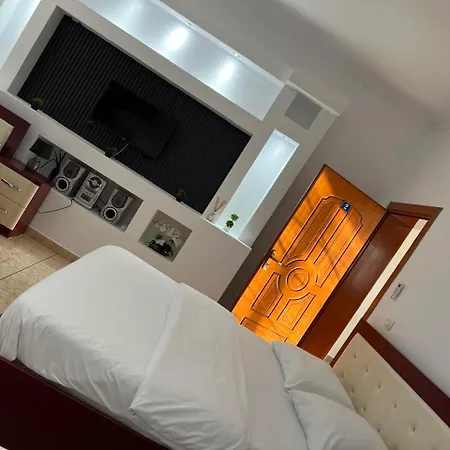 Hotel Kalaja *